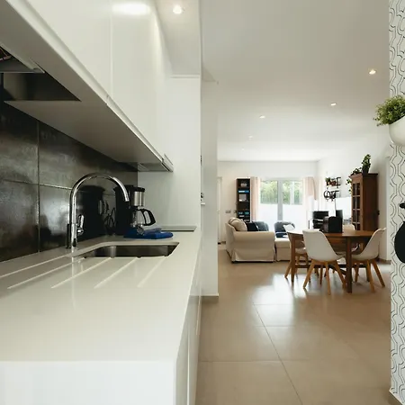 Βίλα Cazenn Salir Do Porto - House *