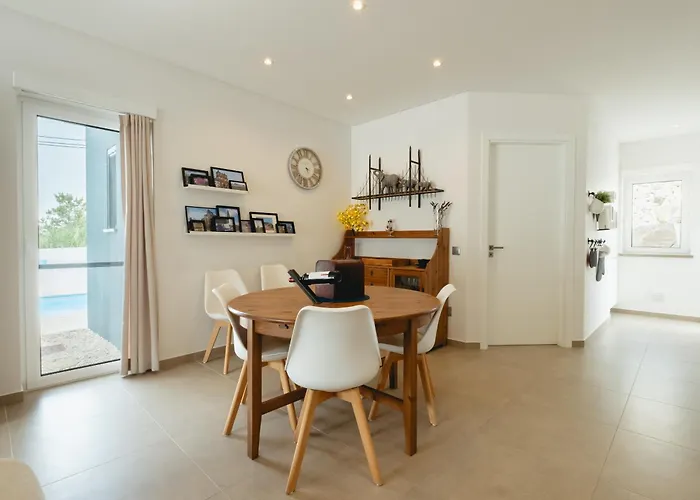 Cazenn Salir Do Porto - House