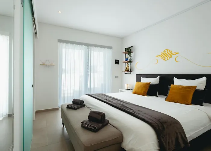 Villa Cazenn Salir Do Porto - House